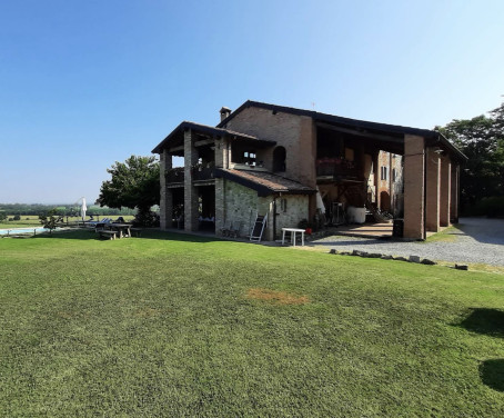 Farm-house Bosco Dei Poveri - Piacenza