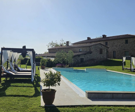 Ferienbauernhof Villa Il Castagno Wine Resort & Restaurant - Siena