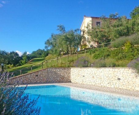 Agriturismo Il Poggio Dell'artilla - Castiglione In Teverina