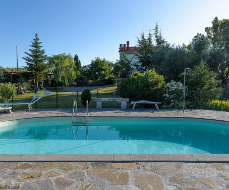 Appartement à Louer à La Campagne Poggio Rineschi - Castel Del Piano