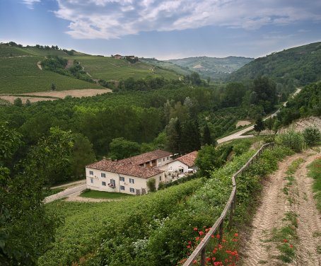 Farm-house Marcarini - Neviglie