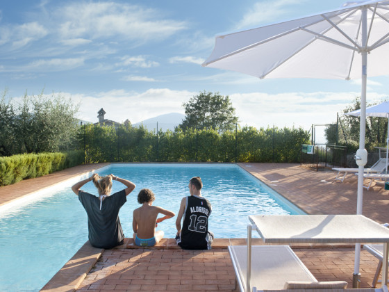 ampugnano foto piscina 25