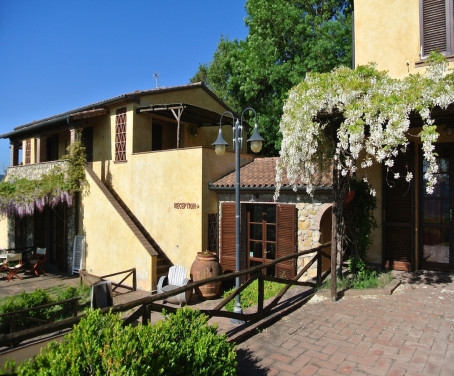 Foto Farm-house Borgo Di Monte Murlo - Pisa