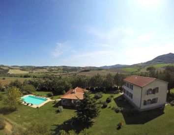 REGENERATING STAY IN THE BEAUTIFUL TUSCANY