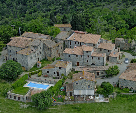 Foto antico borgo la cerbaiola