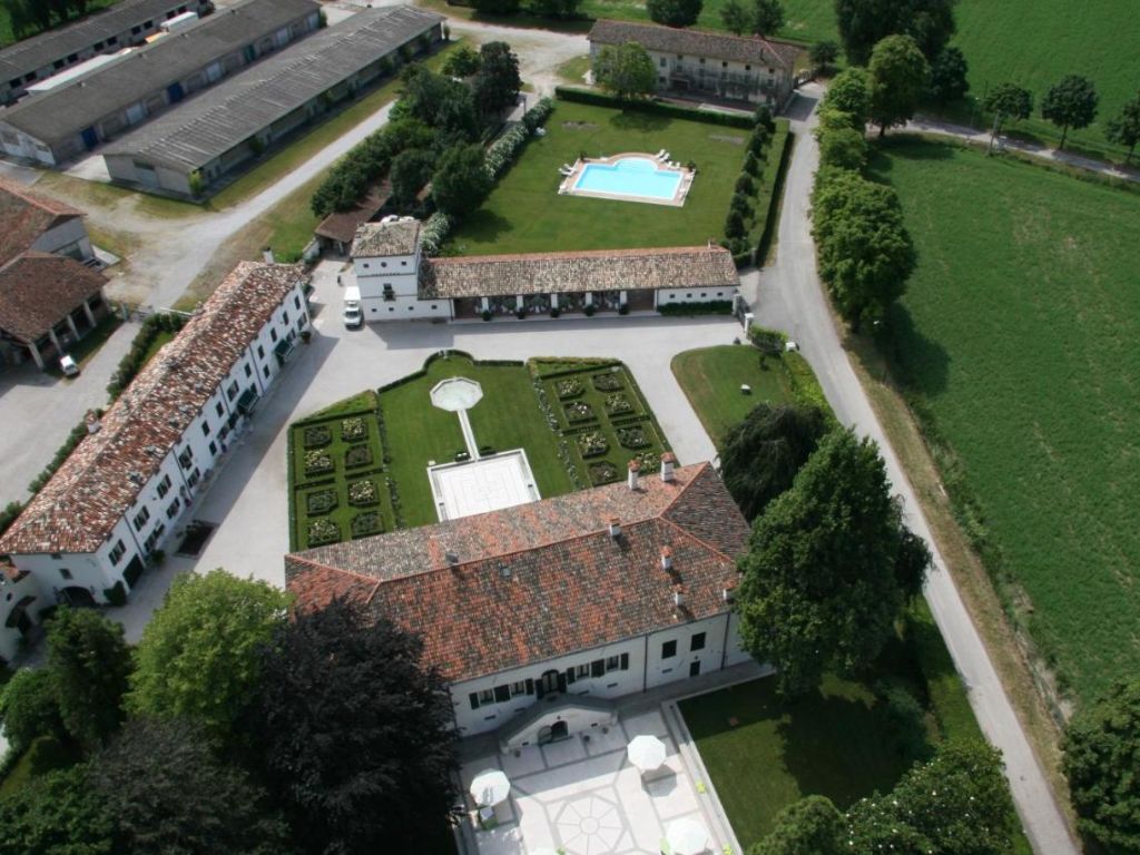 Borgo Dei Conti Della Torre