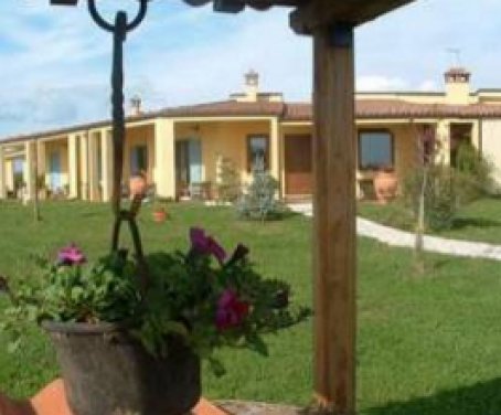 Foto Agriturismo Valle Degli Etruschi - Viterbo