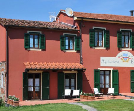 Foto Farm-house Montecarlo Belvedere - Lucca