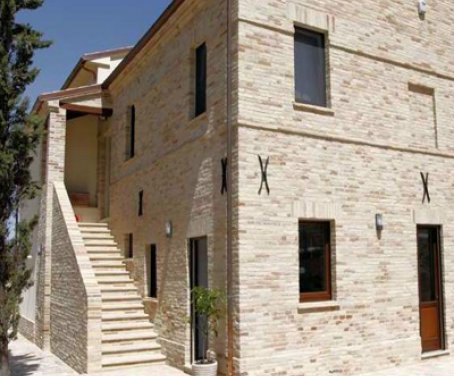 Foto Agriturismo Relais La Scala Di Seta  - Macerata